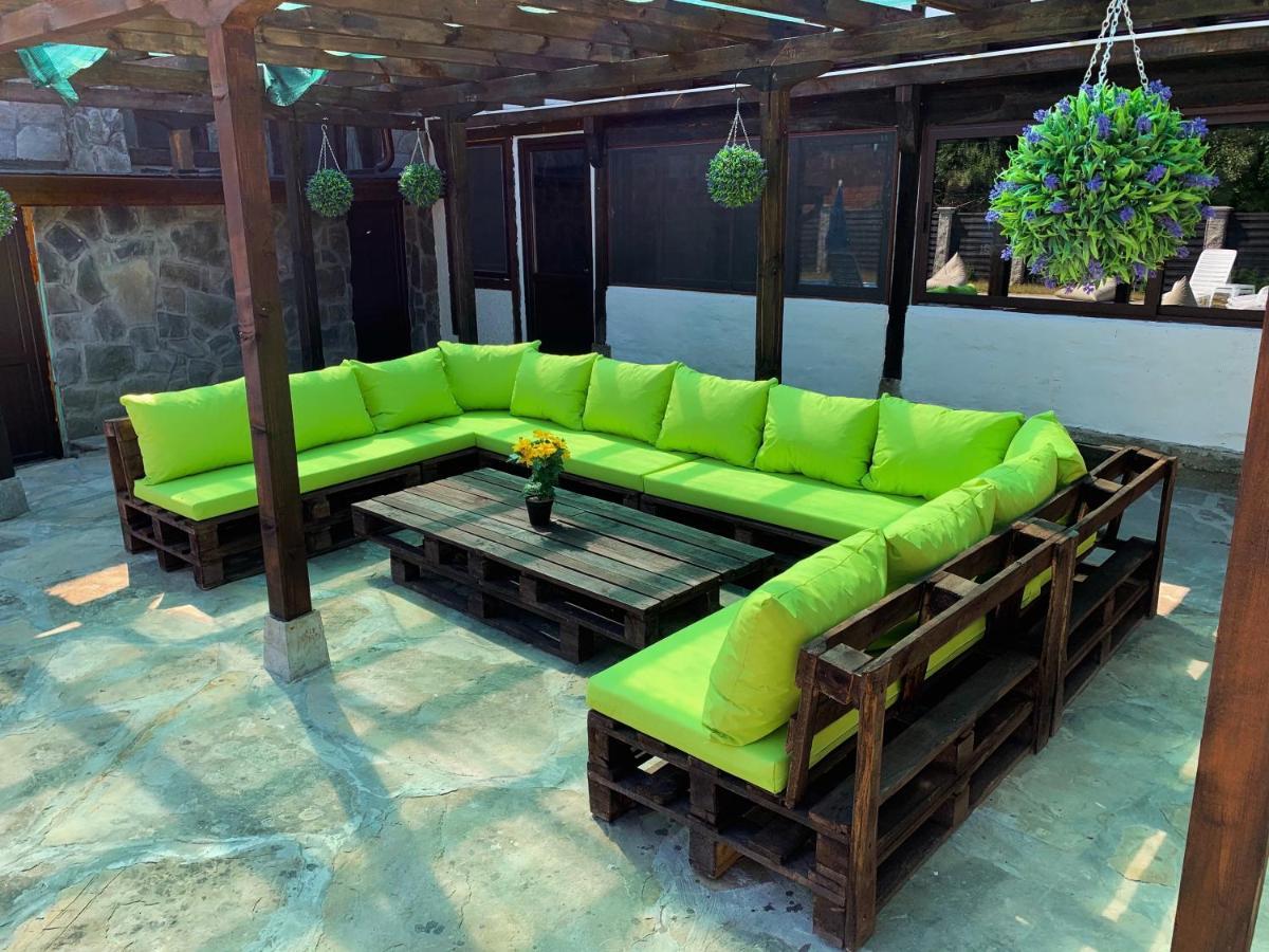 Карамановите Къщи Aprilzi Exterior foto