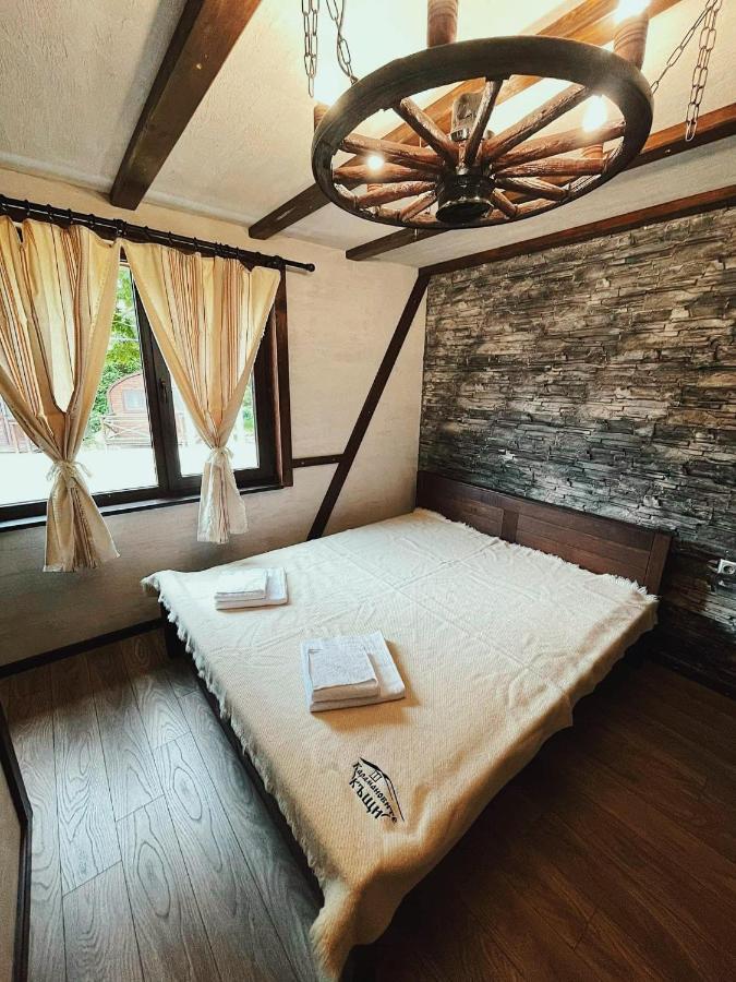 Карамановите Къщи Aprilzi Exterior foto